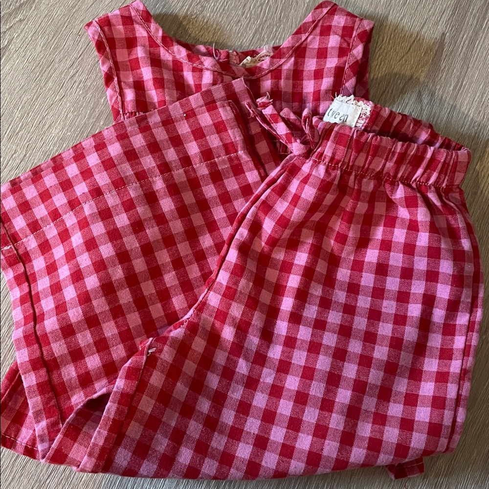 btween red pink Checkered set